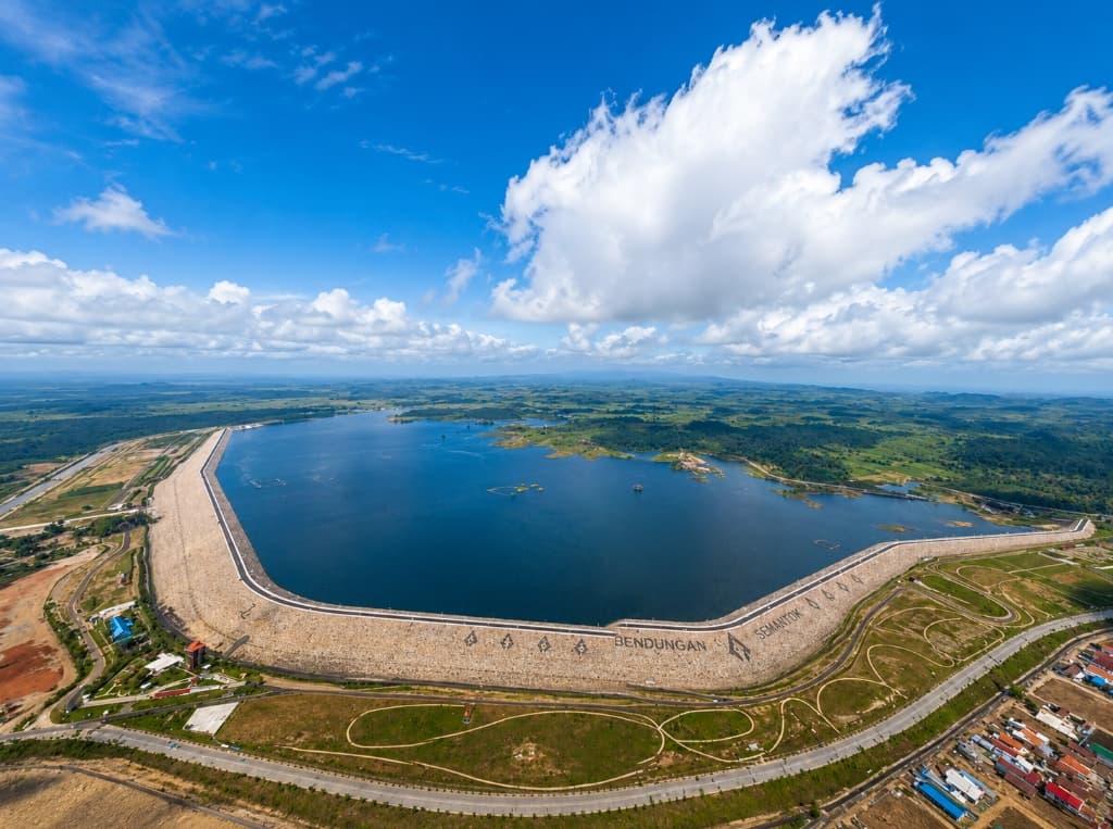 Semantok Dam